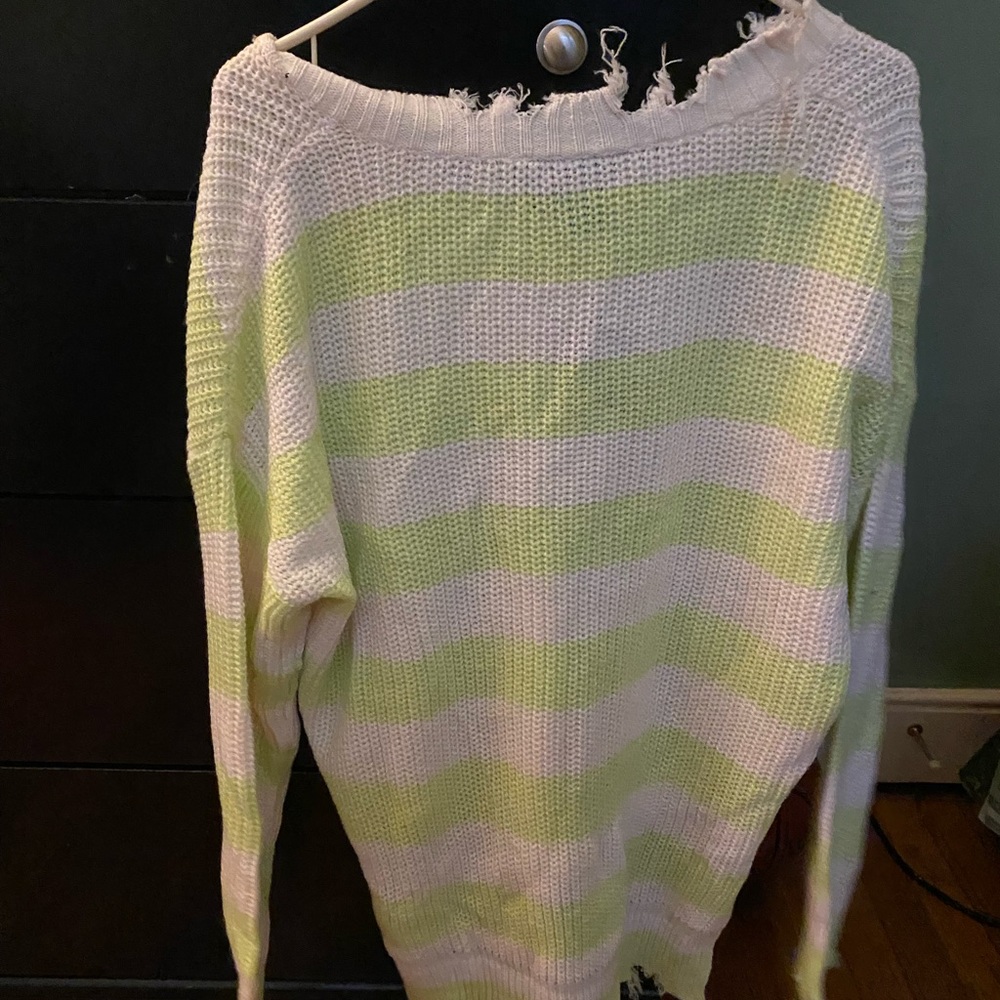 Sweater - Picture 2 of 2